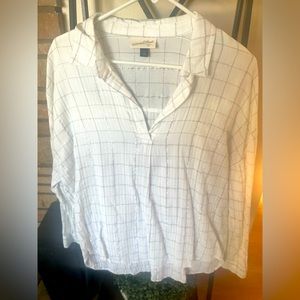 Women’s blouse, XL, white with gray and silver striping, button sleeves